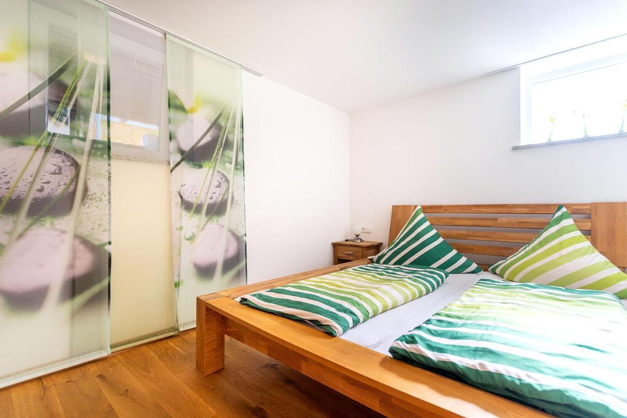 Alpen-Hostel - Apartment Talstation Mit Motorradvermietung Меммінген Екстер'єр фото