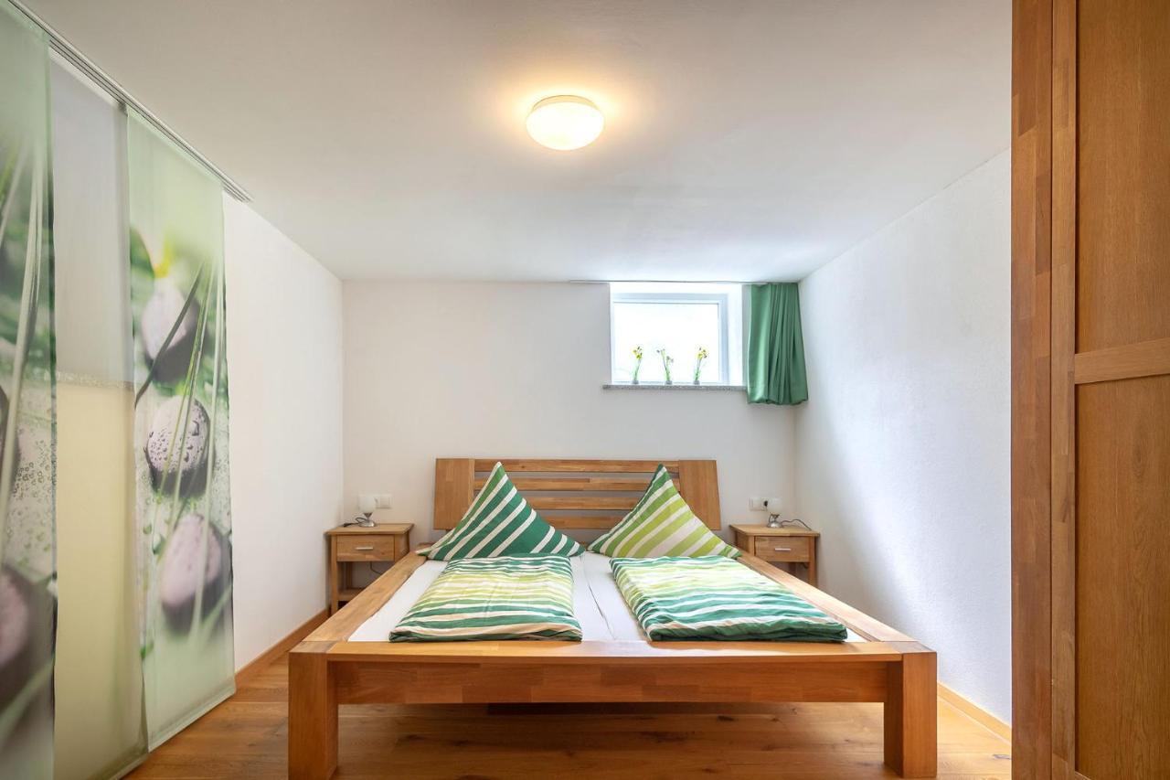 Alpen-Hostel - Apartment Talstation Mit Motorradvermietung Меммінген Екстер'єр фото