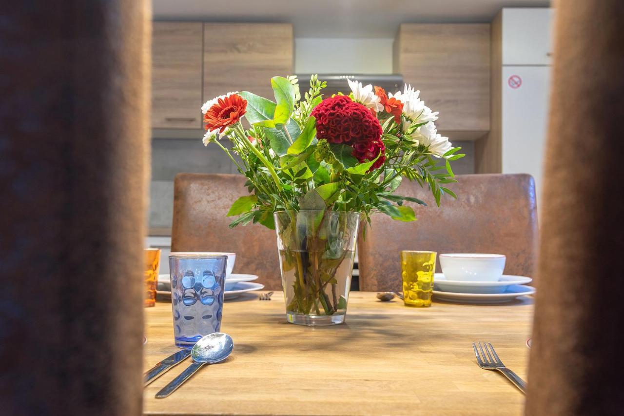 Alpen-Hostel - Apartment Talstation Mit Motorradvermietung Меммінген Екстер'єр фото