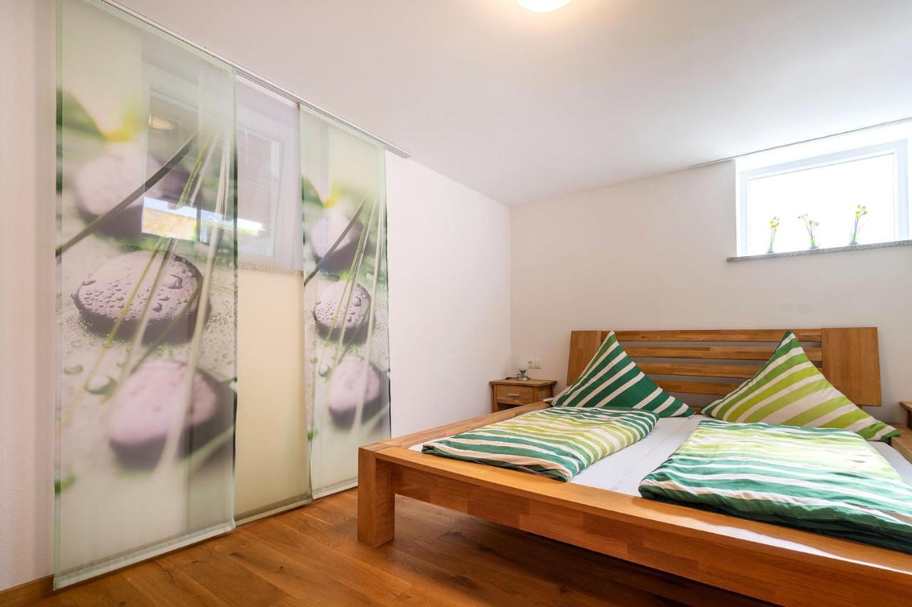 Alpen-Hostel - Apartment Talstation Mit Motorradvermietung Меммінген Екстер'єр фото
